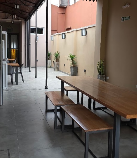 Pasillo al aire libre